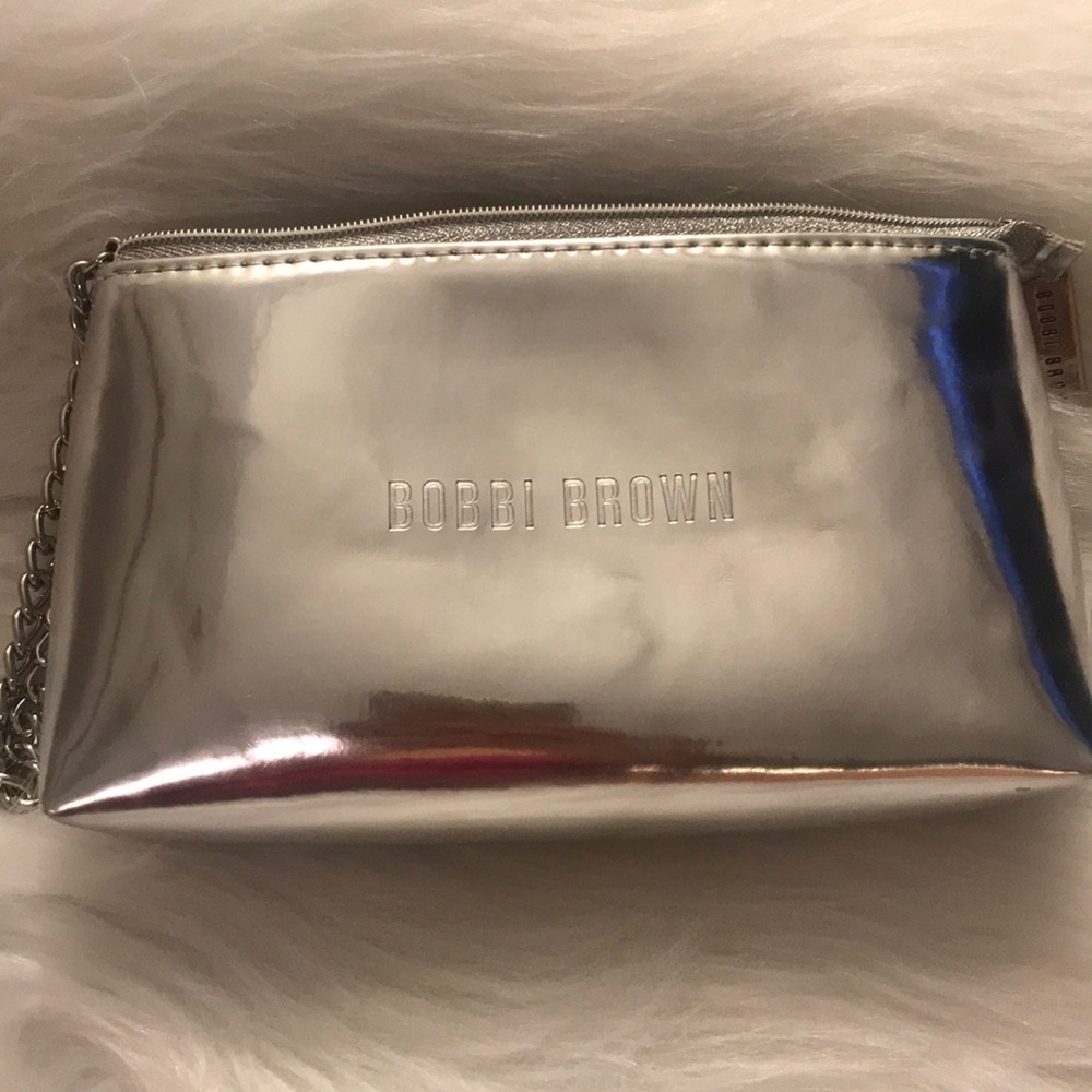 ❗️Price Drop ⬇️❗️B.B. Silver Metallic makeup 💄bag